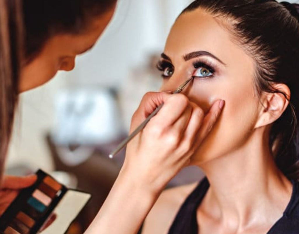 Makeup Artist Courses